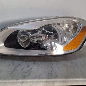 Farol volvo xc60 original sem recuperação 2008/2012